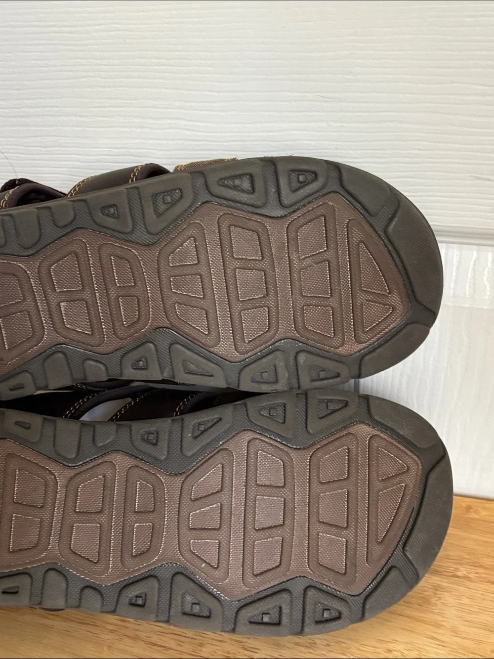 Skechers Mens Brown Strappy Fisherman Sandals Size 12 Memory Foam Relaxed Fit